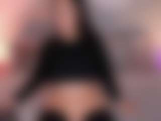 Curvy Nicolle's Live Sex Cam Show