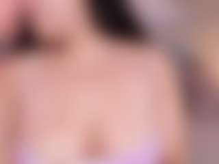 Curvy Nicolle's Live Sex Cam Show