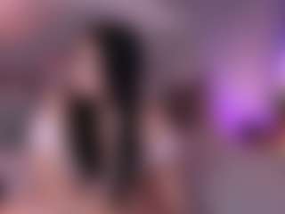 Live cam show with Curvy Nicolle - Public on Soda Cam