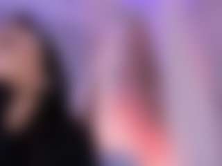 Curvy Nicolle's Live Sex Cam Show