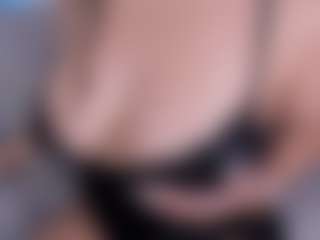 Curvy Nicolle's Live Sex Cam Show