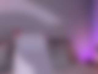 Curvy Nicolle's Live Sex Cam Show