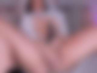 Curvy Nicolle's Live Sex Cam Show