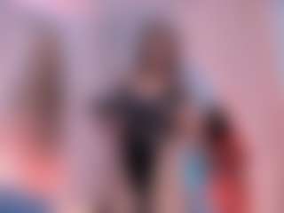Curvy Nicolle's Live Sex Cam Show