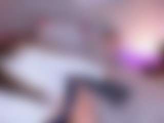 Curvy Nicolle's Live Sex Cam Show