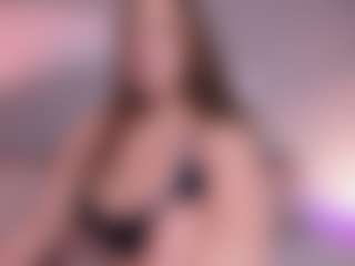 Curvy Nicolle's Live Sex Cam Show