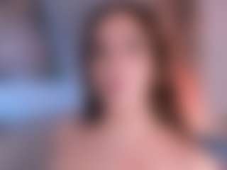Live cam show with Curvy Nicolle - Striptease on PervPlay.com
