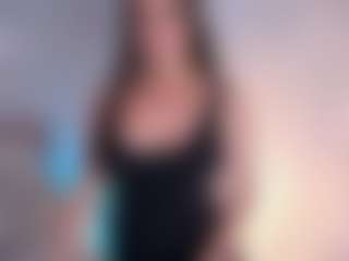 Curvy Nicolle's Live Sex Cam Show