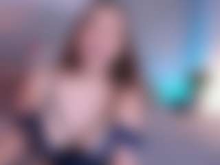 Curvy Nicolle's Live Sex Cam Show