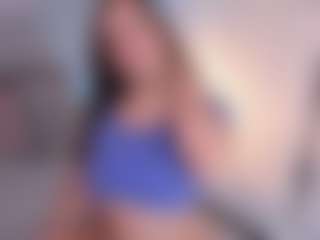 Live cam show with Curvy Nicolle - Dildo on Camsoda