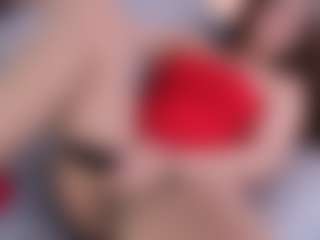 Curvy Nicolle's Live Sex Cam Show