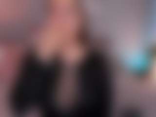Curvy Nicolle's Live Sex Cam Show