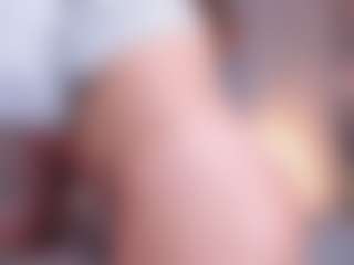 Curvy Nicolle's Live Sex Cam Show