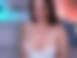 Curvy Nicolle's Live Sex Cam Show
