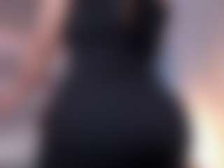 Curvy Nicolle's Live Sex Cam Show