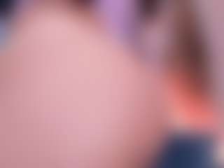 Live cam show with Curvy Nicolle - Public on xfollow cams