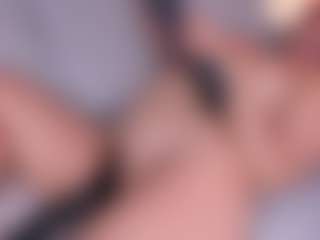 Live cam show with Curvy Nicolle - Normal on camwithhim.com