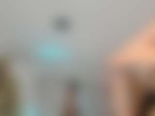 Curvy Nicolle's Live Sex Cam Show