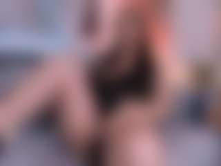 Curvy Nicolle's Live Sex Cam Show