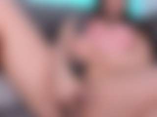 Curvy Nicolle's Live Sex Cam Show