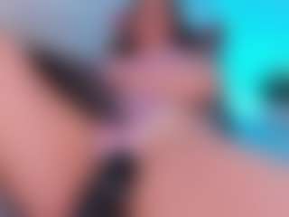 Curvy Nicolle's Live Sex Cam Show