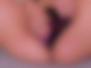 Curvy Nicolle's Live Sex Cam Show