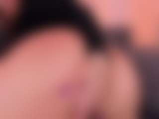 Live cam show with Curvy Nicolle - White Curvy on StripNow | colombia