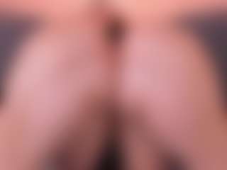 Curvy Nicolle's Live Sex Cam Show