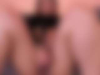 Curvy Nicolle's Live Sex Cam Show