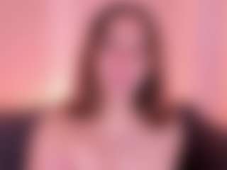 Live cam show with Curvy Nicolle - Brown Hair on 1on1-livenow