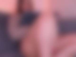 Live cam show with Curvy Nicolle - Hairy Pussy Brown Hair on instabang