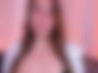 Curvy Nicolle's Live Sex Cam Show