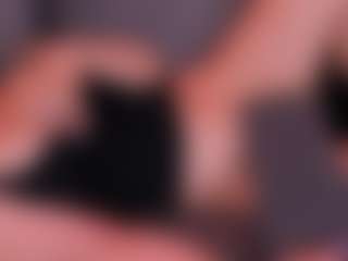 Live cam show with Curvy Nicolle - Cute on luckytryst.com