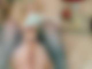 Live cam show with stiphlermom - Granny on AdultVida.com