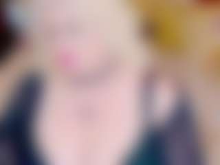 stiphlermom's Live Sex Cam Show