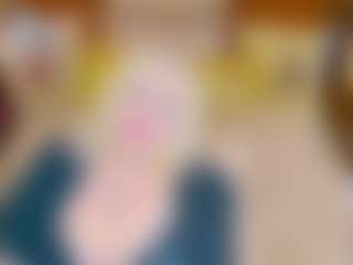 stiphlermom's Live Sex Cam Show