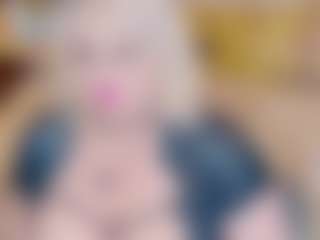 stiphlermom's Live Sex Cam Show