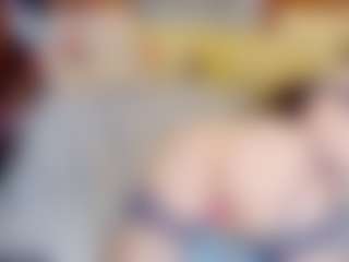 stiphlermom's Live Sex Cam Show