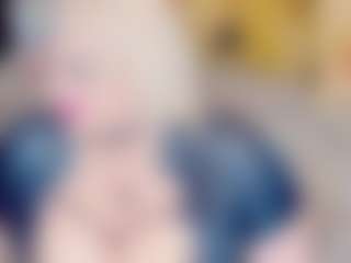 stiphlermom's Live Sex Cam Show