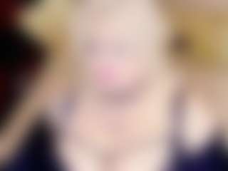 Live cam show with stiphlermom - Blonde Hair on Camsoda
