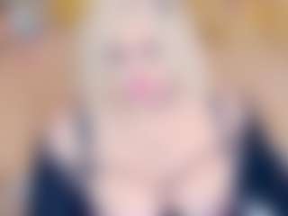 Live cam show with stiphlermom - Granny Dildo on Gym Cam Girls