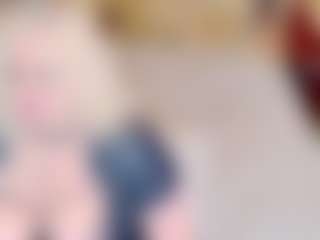 Live cam show with stiphlermom - Gamer Mature on xplaylive.com