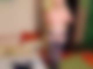 Live cam show with stiphlermom - Bedroom Mature on xplaylive.com
