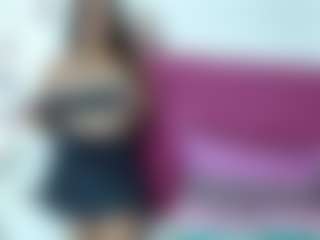 Live cam show with BrendaMil - Ass Bouncing on StripNow