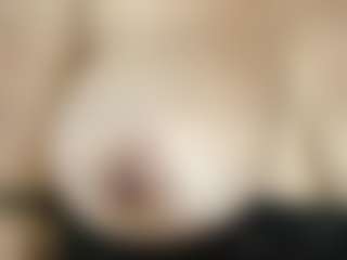 BrendaMil's Live Sex Cam Show