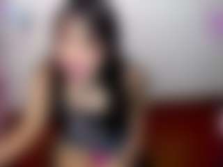 Live cam show with emerald00 - Tiny Tits on Dare Cams