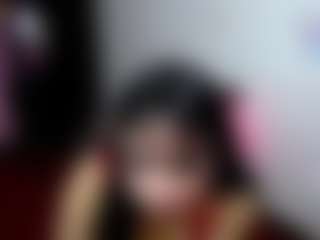 Live cam show with emerald00 - Body Massage on Camversity
