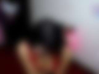 Live cam show with emerald00 - Body Massage on Sweet Sext