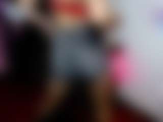 Live cam show with emerald00 - Petite on chickslive.net