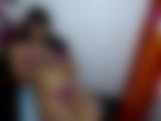 Live cam show with emerald00 - Camel Toe on crypto-cams